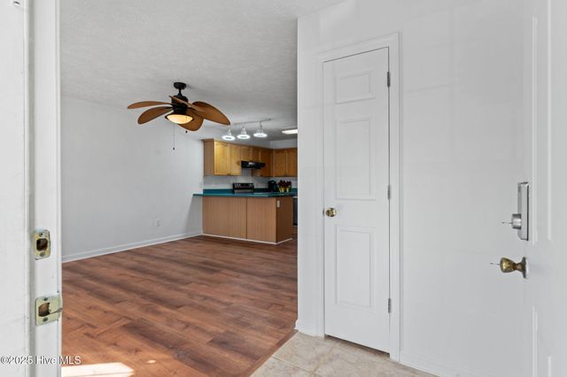 161 NE 7th Street, Oak Island, NC 28465