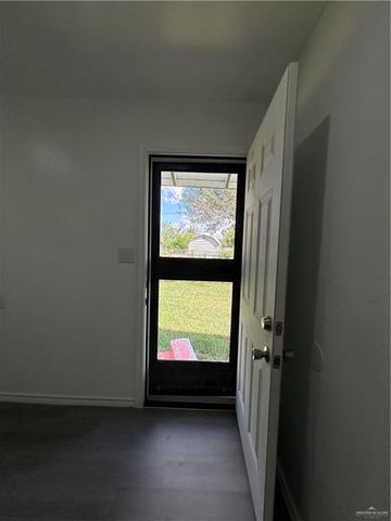 6714 E Street, Mercedes, TX 78570