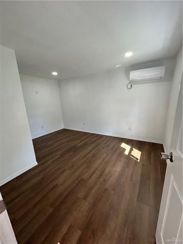 6714 E Street, Mercedes, TX 78570