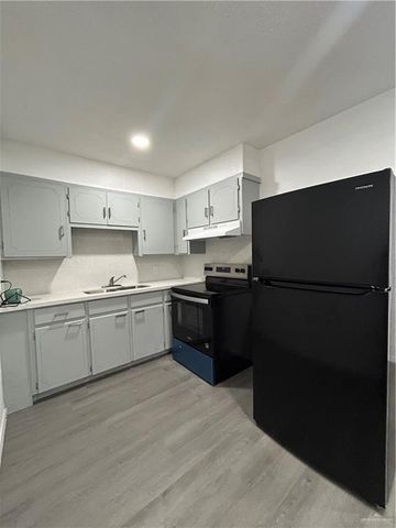 6714 E Street, Mercedes, TX 78570