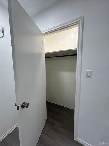 6714 E Street, Mercedes, TX 78570