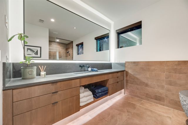 9003 Eustis Avenue, Dallas, TX 75218