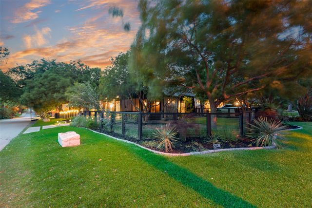 9003 Eustis Avenue, Dallas, TX 75218