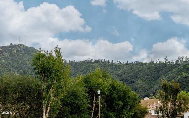 925 Calle La Primavera, Glendale, CA 91208