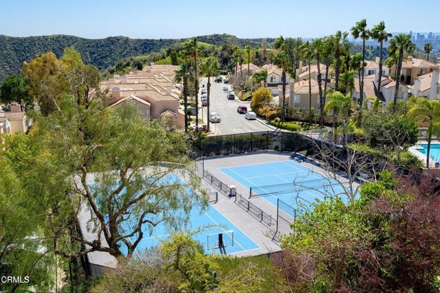 925 Calle La Primavera, Glendale, CA 91208