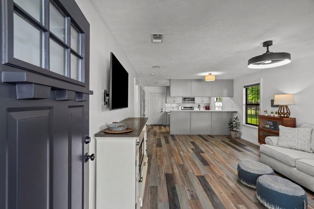 4901 S Elm Avenue, Santa Fe, TX 77517