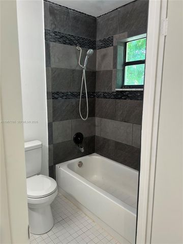 530 SW 5th St, Florida City, FL 33034