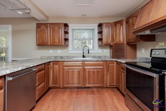 859 Plantation club Drive, Gray, GA 31032