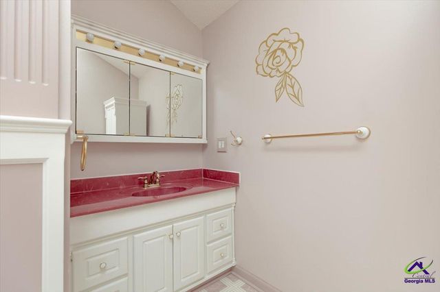 859 Plantation club Drive, Gray, GA 31032