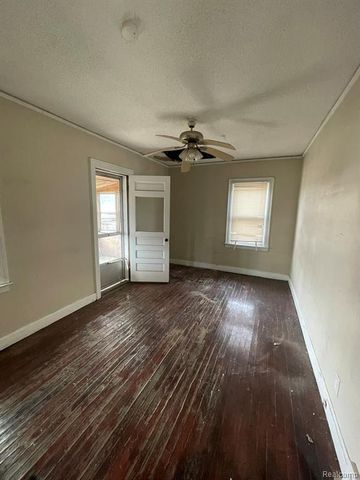 13639 Mecca Street, Detroit, MI 48227