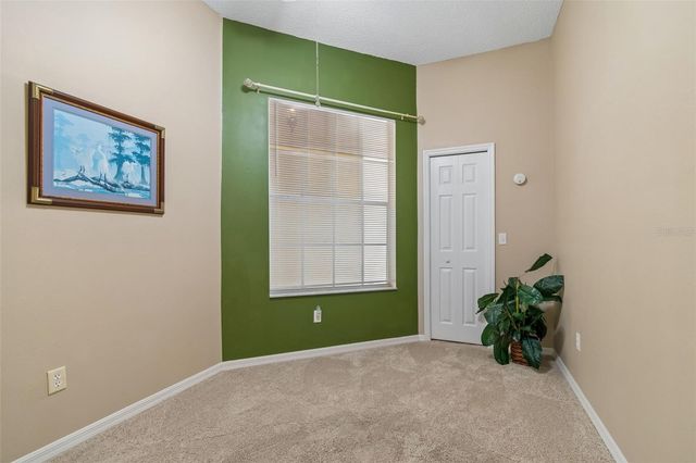 1050 STARKEY RD 207, Largo, FL 33771