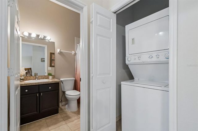 1050 STARKEY RD 207, Largo, FL 33771