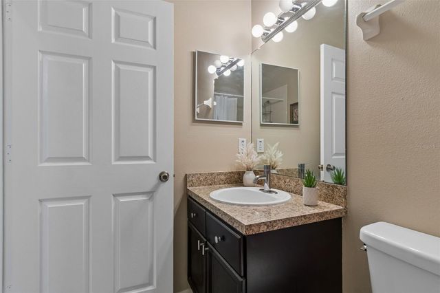 1050 STARKEY RD 207, Largo, FL 33771