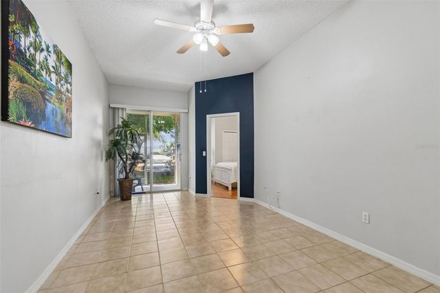 1050 STARKEY RD 207, Largo, FL 33771