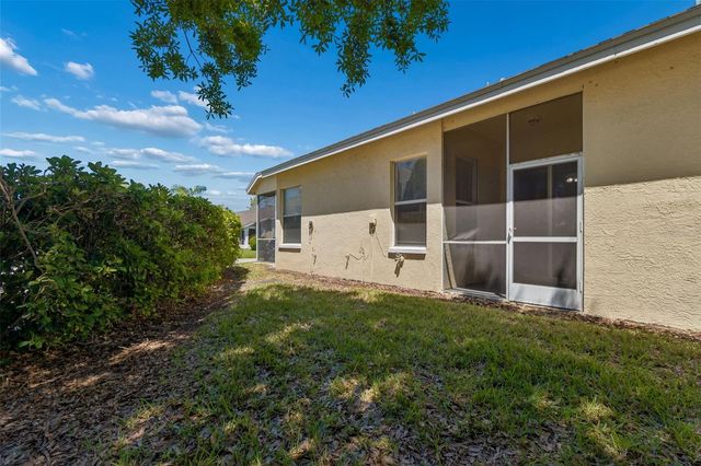 1050 STARKEY RD 207, Largo, FL 33771