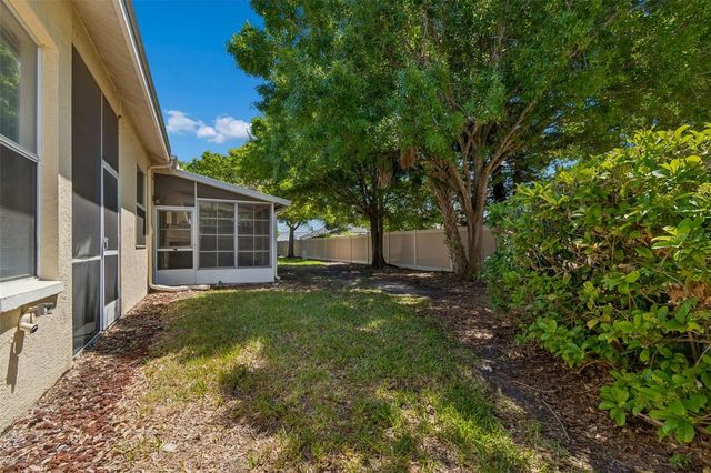 1050 STARKEY RD 207, Largo, FL 33771