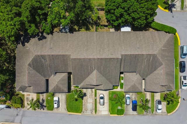 1050 STARKEY RD 207, Largo, FL 33771