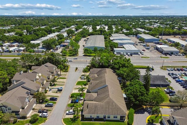 1050 STARKEY RD 207, Largo, FL 33771