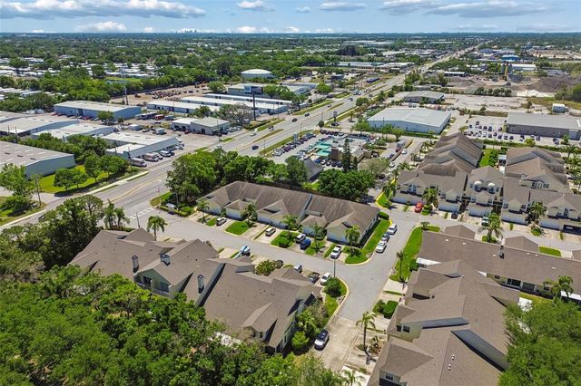 1050 STARKEY RD 207, Largo, FL 33771