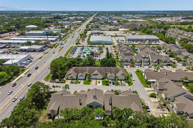 1050 STARKEY RD 207, Largo, FL 33771