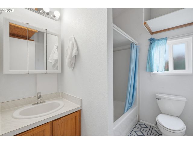 15619 Ne CAPLES Rd 29, Brush Prairie, WA 98606