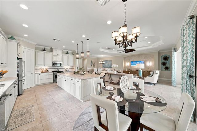 9256 Rialto LN, Naples, FL 34119