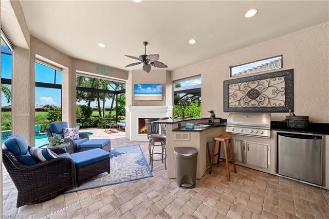 9256 Rialto LN, Naples, FL 34119