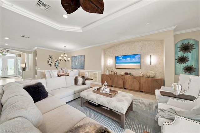 9256 Rialto LN, Naples, FL 34119