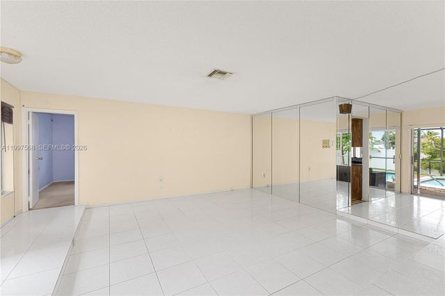 11500 NW 42nd St, Sunrise, FL 33323