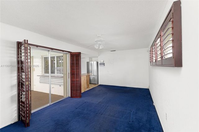 11500 NW 42nd St, Sunrise, FL 33323