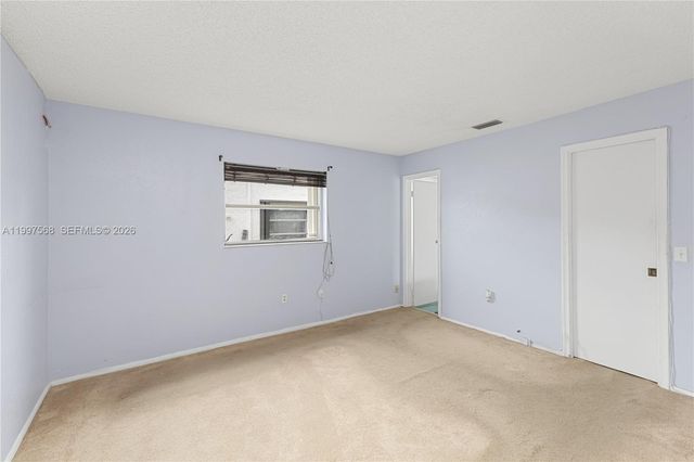 11500 NW 42nd St, Sunrise, FL 33323