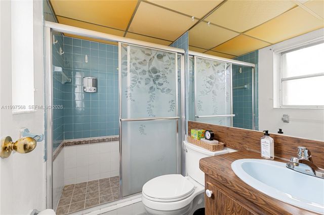 11500 NW 42nd St, Sunrise, FL 33323