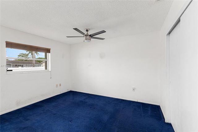 11500 NW 42nd St, Sunrise, FL 33323