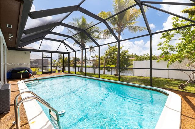 11500 NW 42nd St, Sunrise, FL 33323