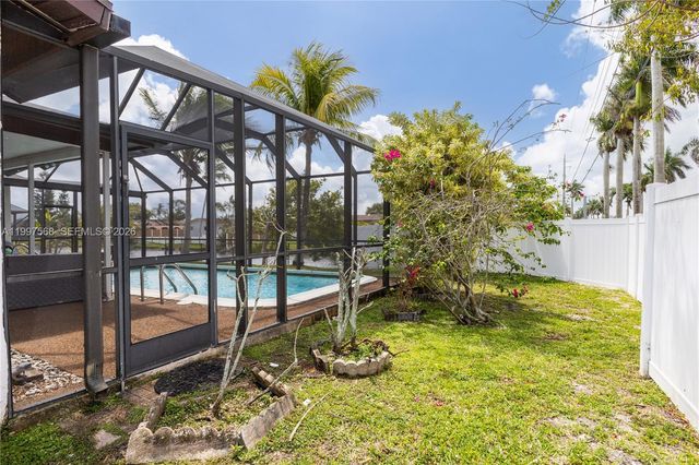 11500 NW 42nd St, Sunrise, FL 33323