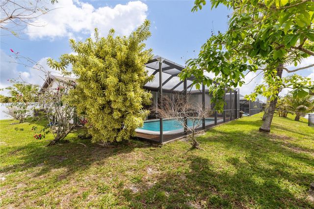 11500 NW 42nd St, Sunrise, FL 33323