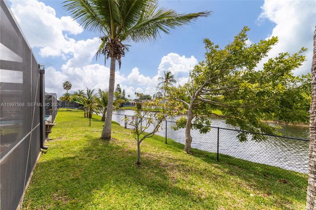 11500 NW 42nd St, Sunrise, FL 33323