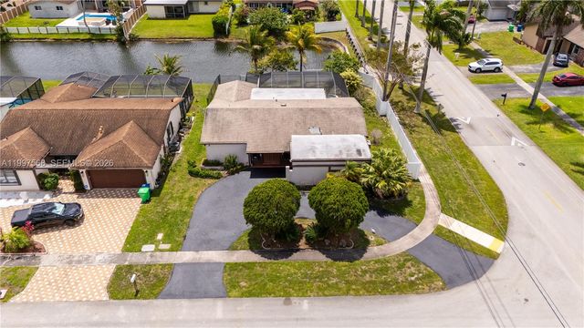 11500 NW 42nd St, Sunrise, FL 33323