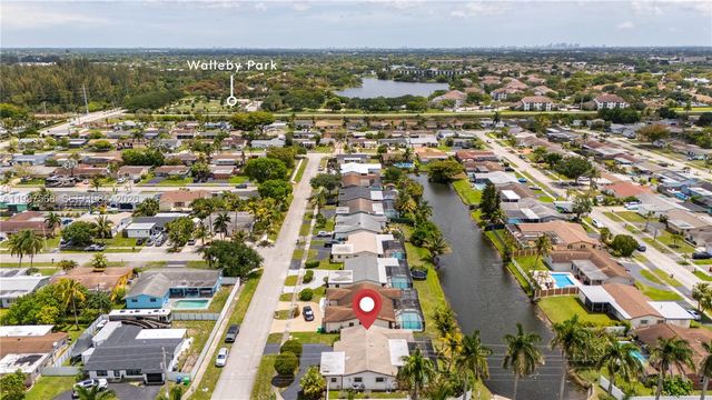 11500 NW 42nd St, Sunrise, FL 33323