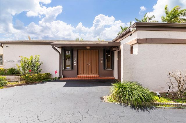 11500 NW 42nd St, Sunrise, FL 33323