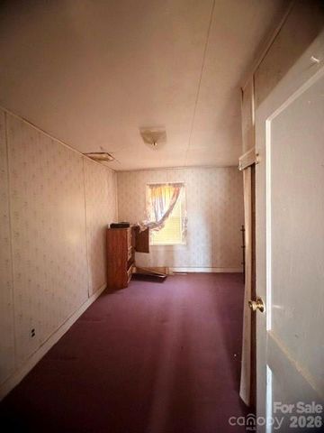 1081 Ashworth Road, Marion, NC 28752