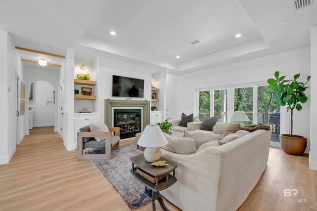 19058 James Road, Gulf Shores, AL 36542