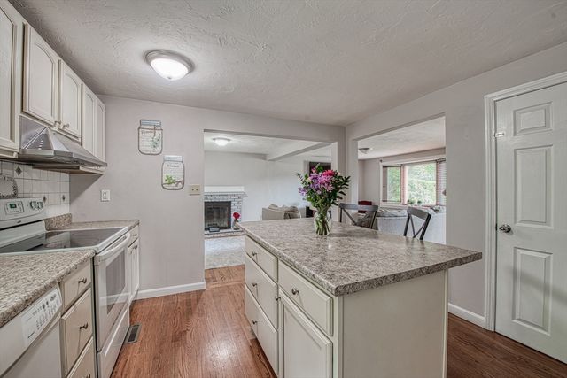110 William Kelley Rd, Stoughton, MA 02072