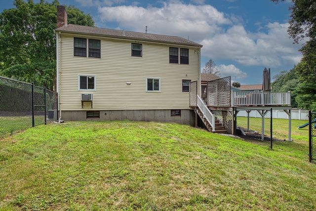 110 William Kelley Rd, Stoughton, MA 02072
