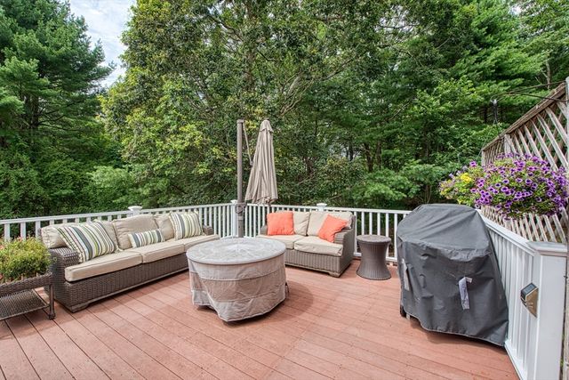 110 William Kelley Rd, Stoughton, MA 02072