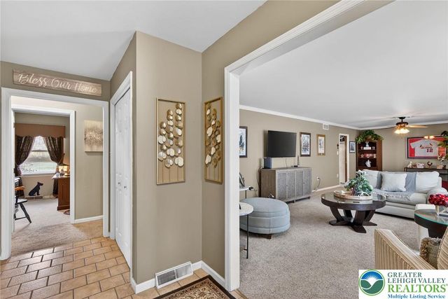 1701 Minesite Road, Lower Macungie Twp, PA 18103