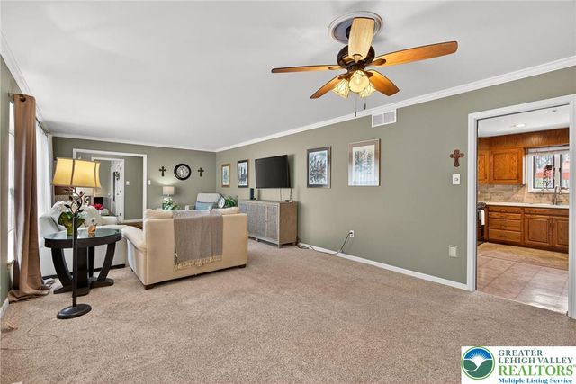 1701 Minesite Road, Lower Macungie Twp, PA 18103