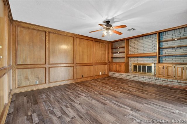 926 Sandstone Drive, Bartlesville, OK 74006