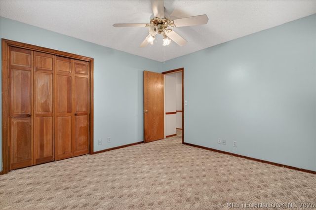 926 Sandstone Drive, Bartlesville, OK 74006