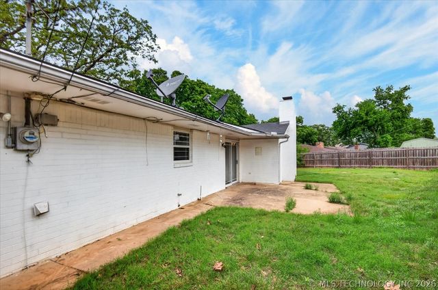 926 Sandstone Drive, Bartlesville, OK 74006